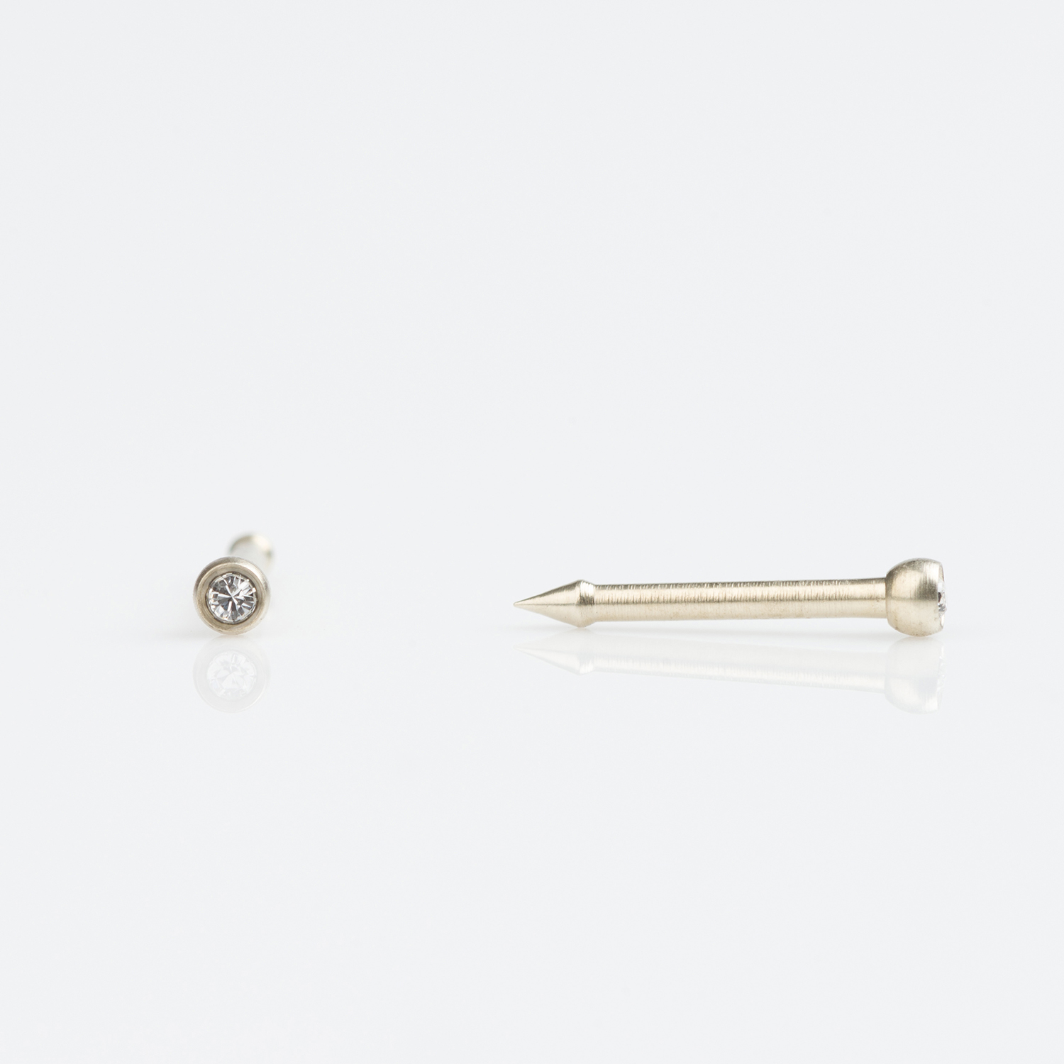 Medisept™ Champagne Titanium April Clear Crystal Nose Piercing Stud – 1mm Post – 2mm