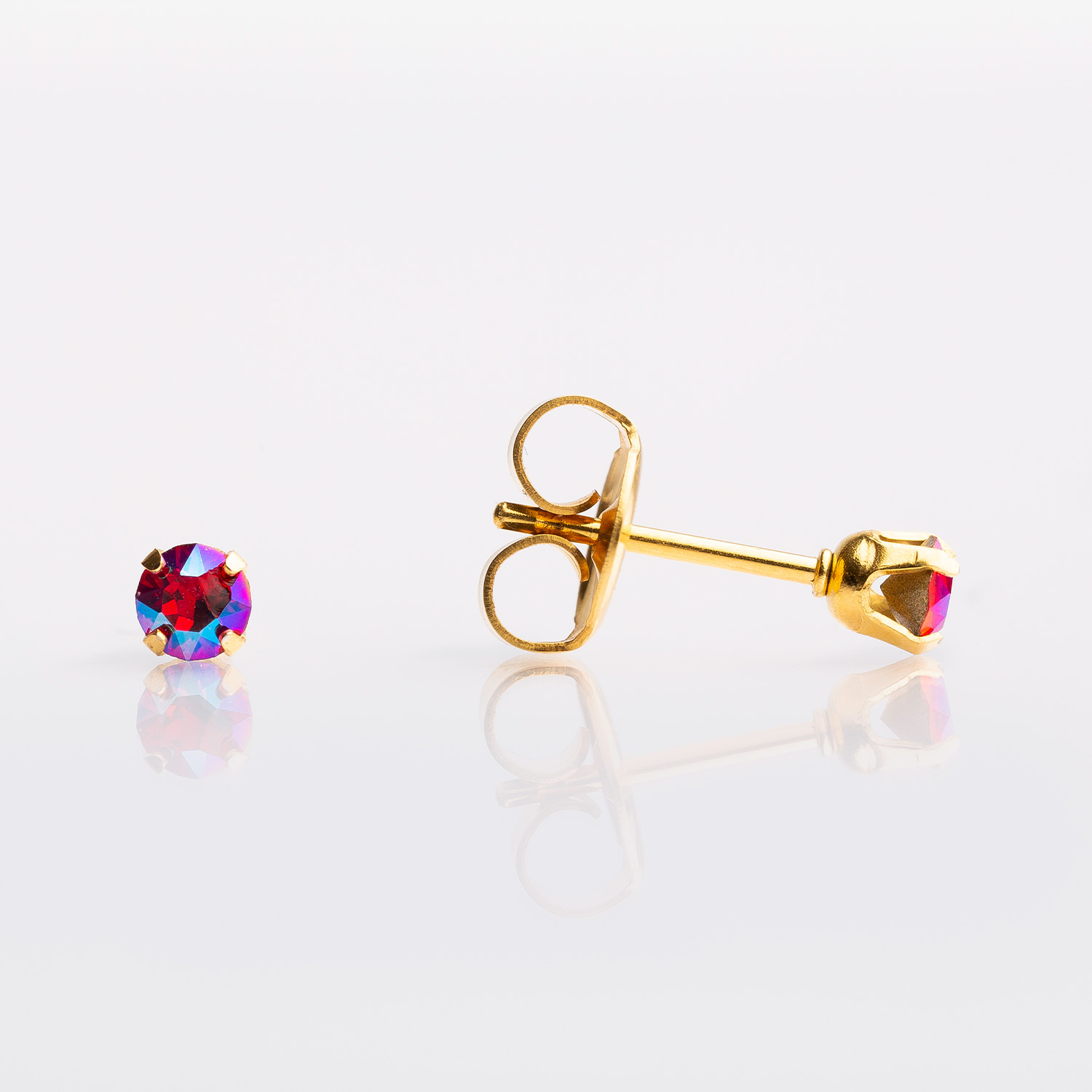 Sensitive™ Sterilized Shimmers Fashion Studs – Scarlet Shimmer – 3mm Gold-Plated