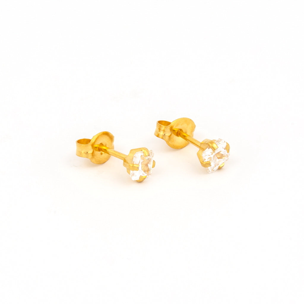 Sensitive™ Sterilized Prong-Set Princess-Cut Cubic Zirconia Fashion Studs – 4×4mm – Gold-Plated