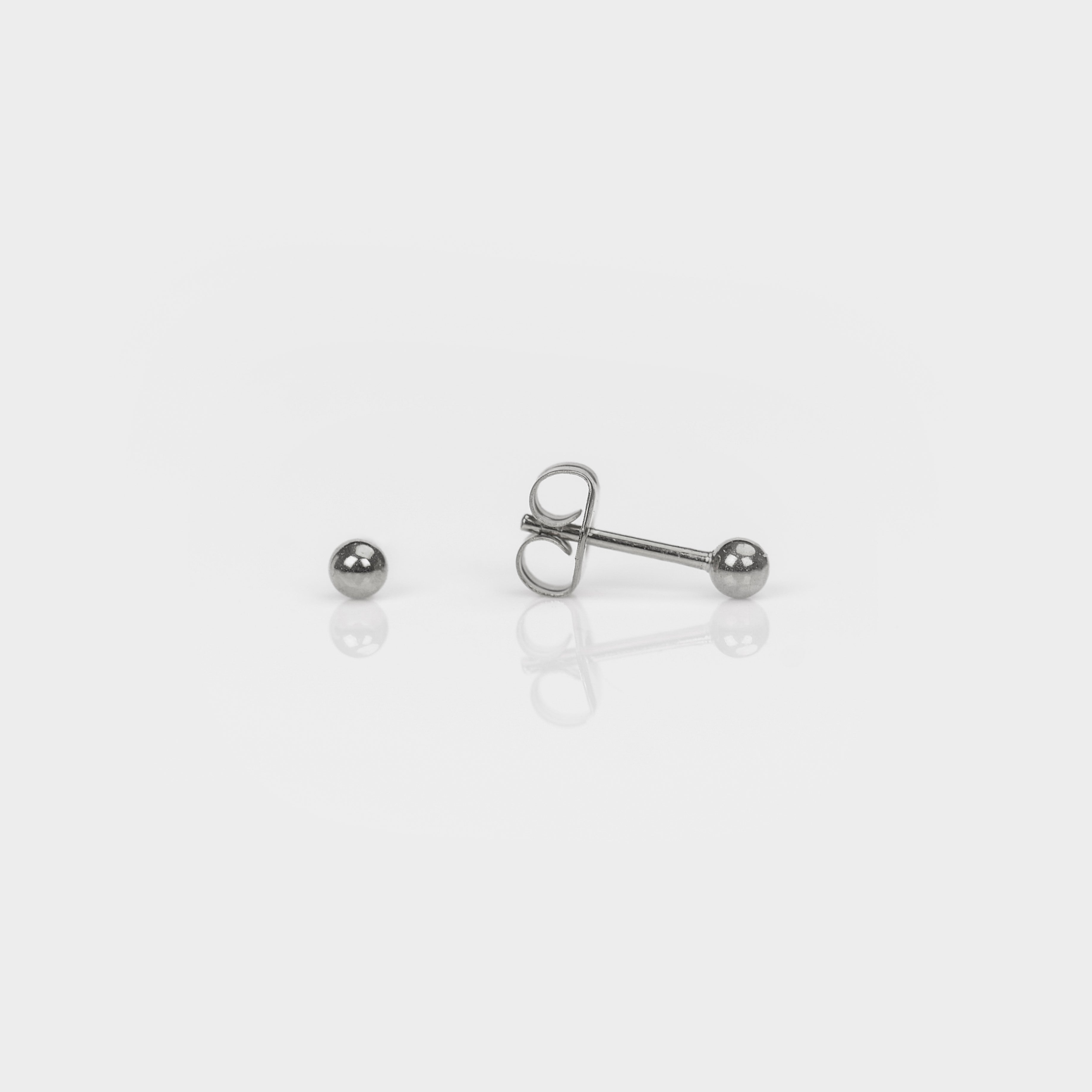 Sensitive™ Sterilized Ball Fashion Studs – 3mm – Stainless Steel