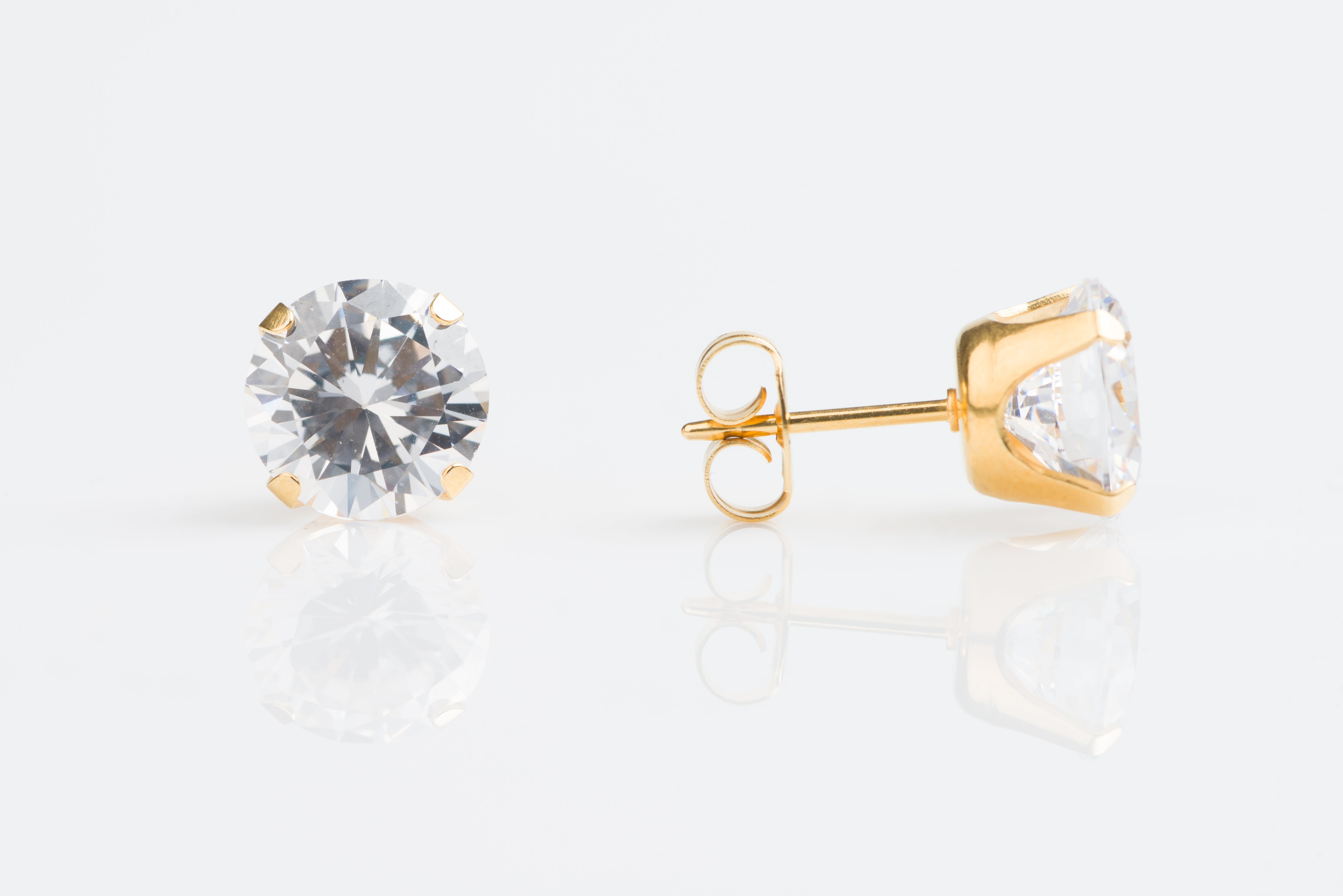 Sensitive™ Sterilized Austrian Crystal Heart Fashion Studs – 6×6mm – Gold-Plated