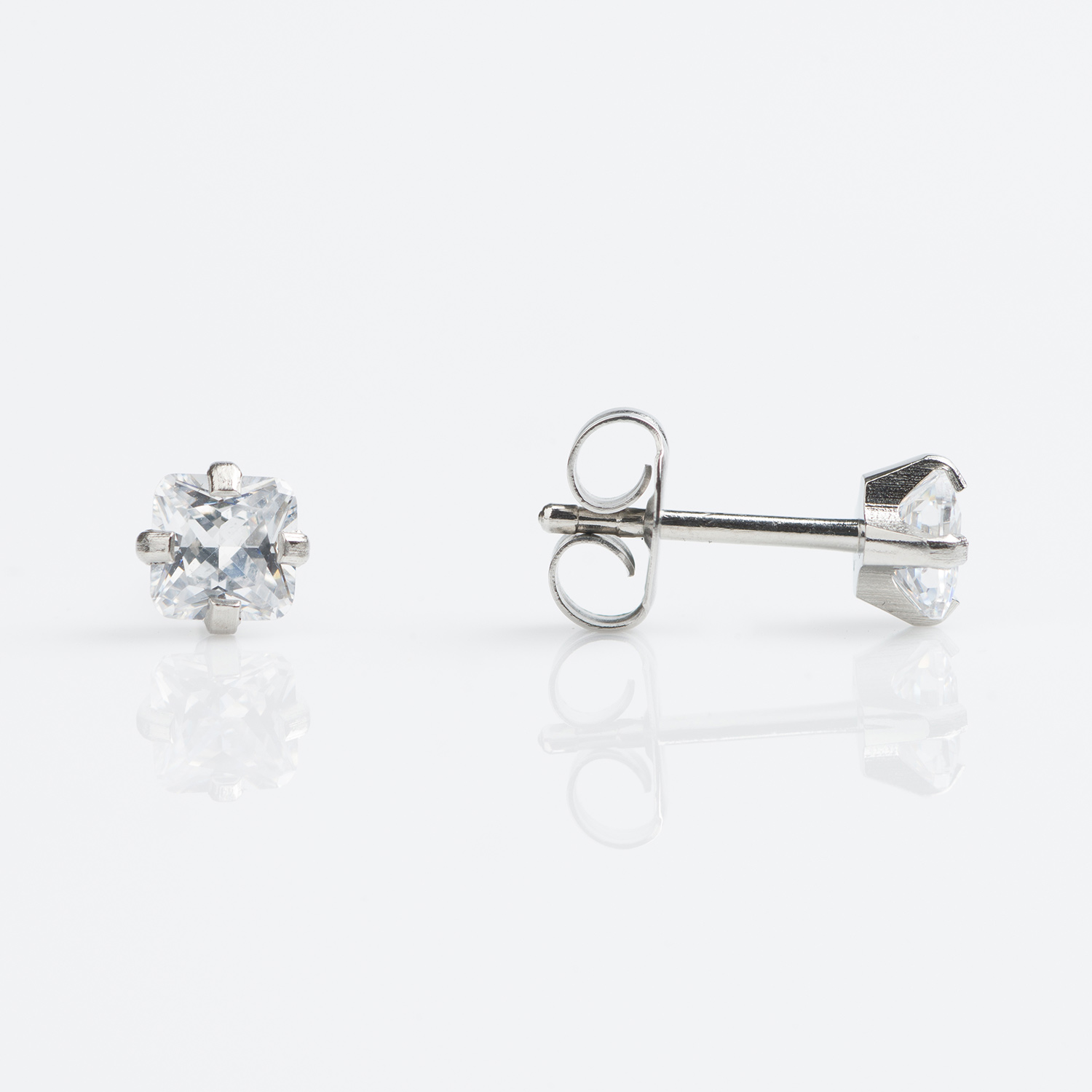 Sensitive™ Puff Pad Prong-Set Princess-Cut Cubic Zirconia Fashion Studs – 4×4mm – Stainless Steel