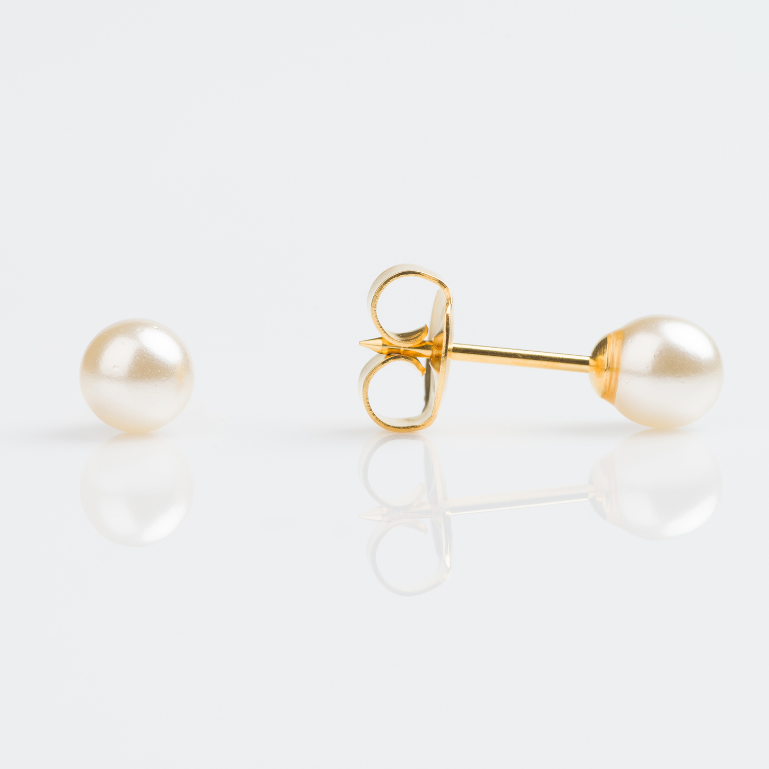 Sensitive™ Puff Pad Pearl Fashion Studs – 5mm – White – Gold-Plated