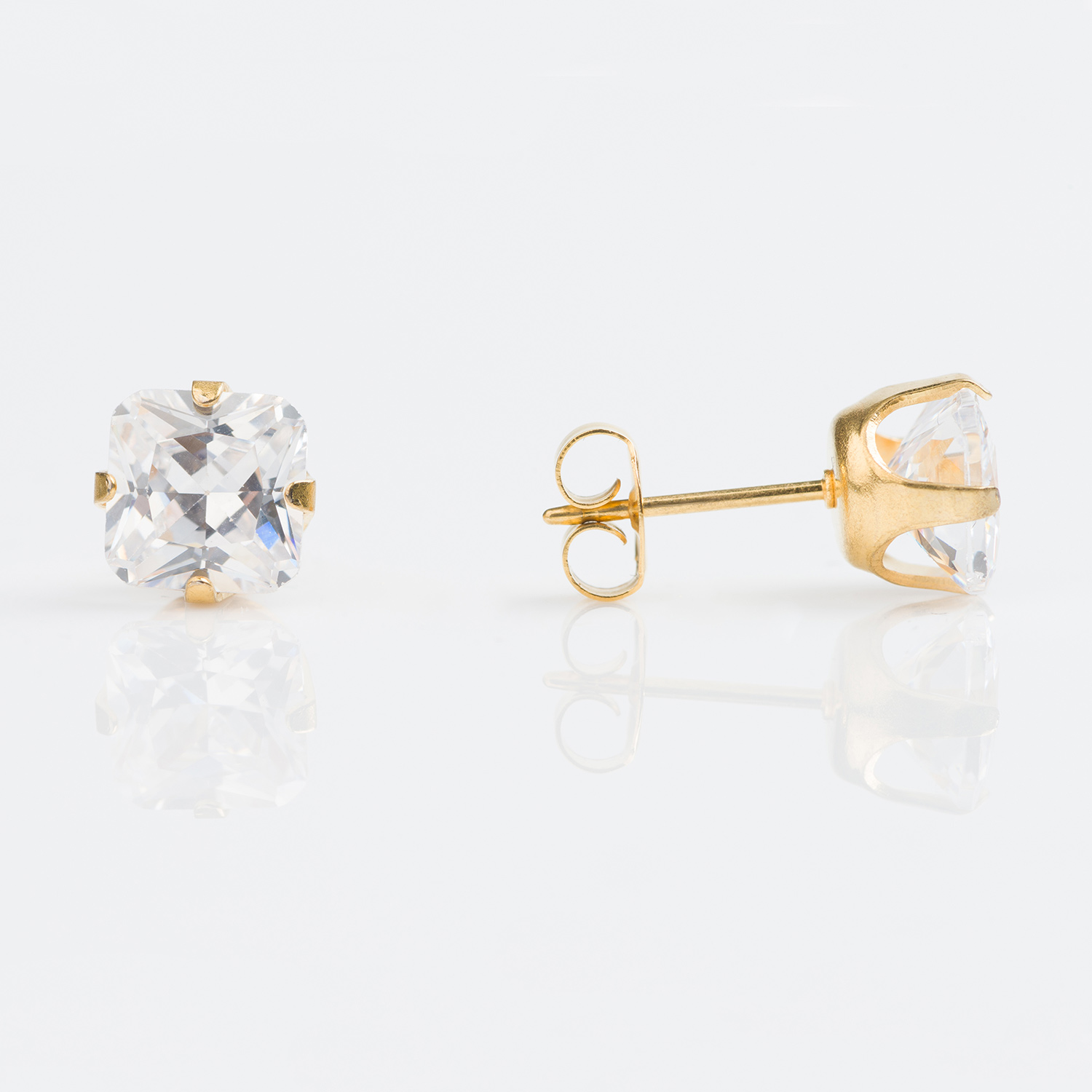 Sensitive™ Puff Pad Prong-Set Princess-Cut Cubic Zirconia Fashion Studs – 7×7mm – Gold-Plated