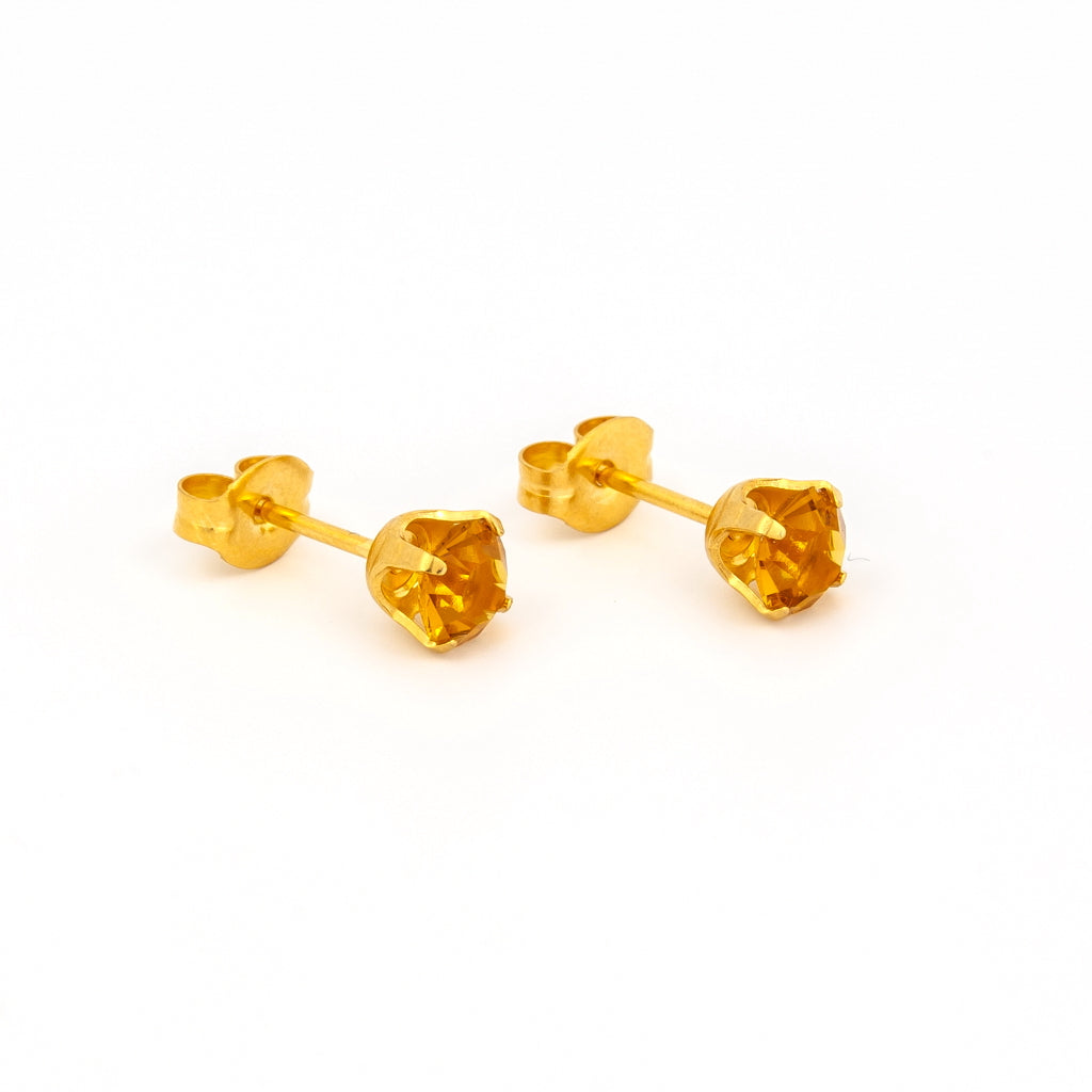 Sensitive™ Puff Pad Prong-Set Birthstone Fashion Studs – 5mm – November Topaz Crystal – Gold-Plated