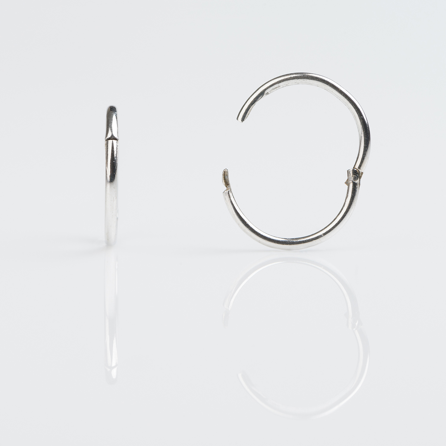 Sensitive™ Puff Pad Smooth Hinged Fashion Hoops – 1/2″ 18GA – Stainless Steel