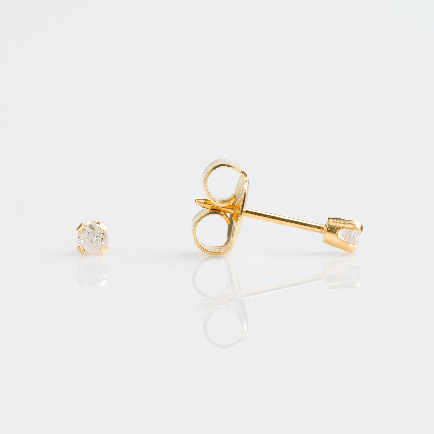 System 75™ Prong-Set Natural Diamond Piercing Studs – 5-point – 9K Yellow Gold – 2mm