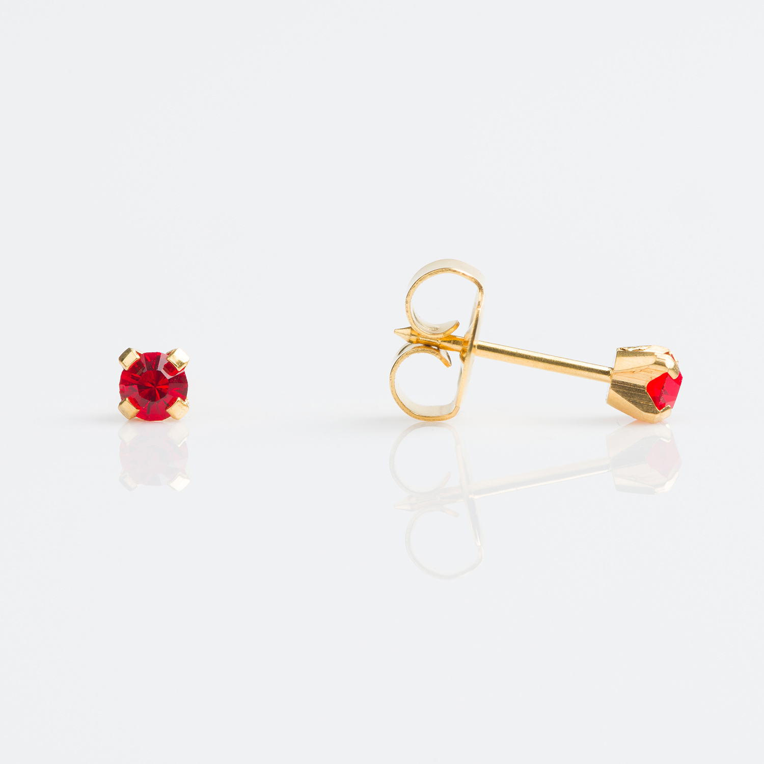 System 75™ Prong-Set Birthstone Piercing Studs – 3mm – July Ruby Crystal – Gold-Plated