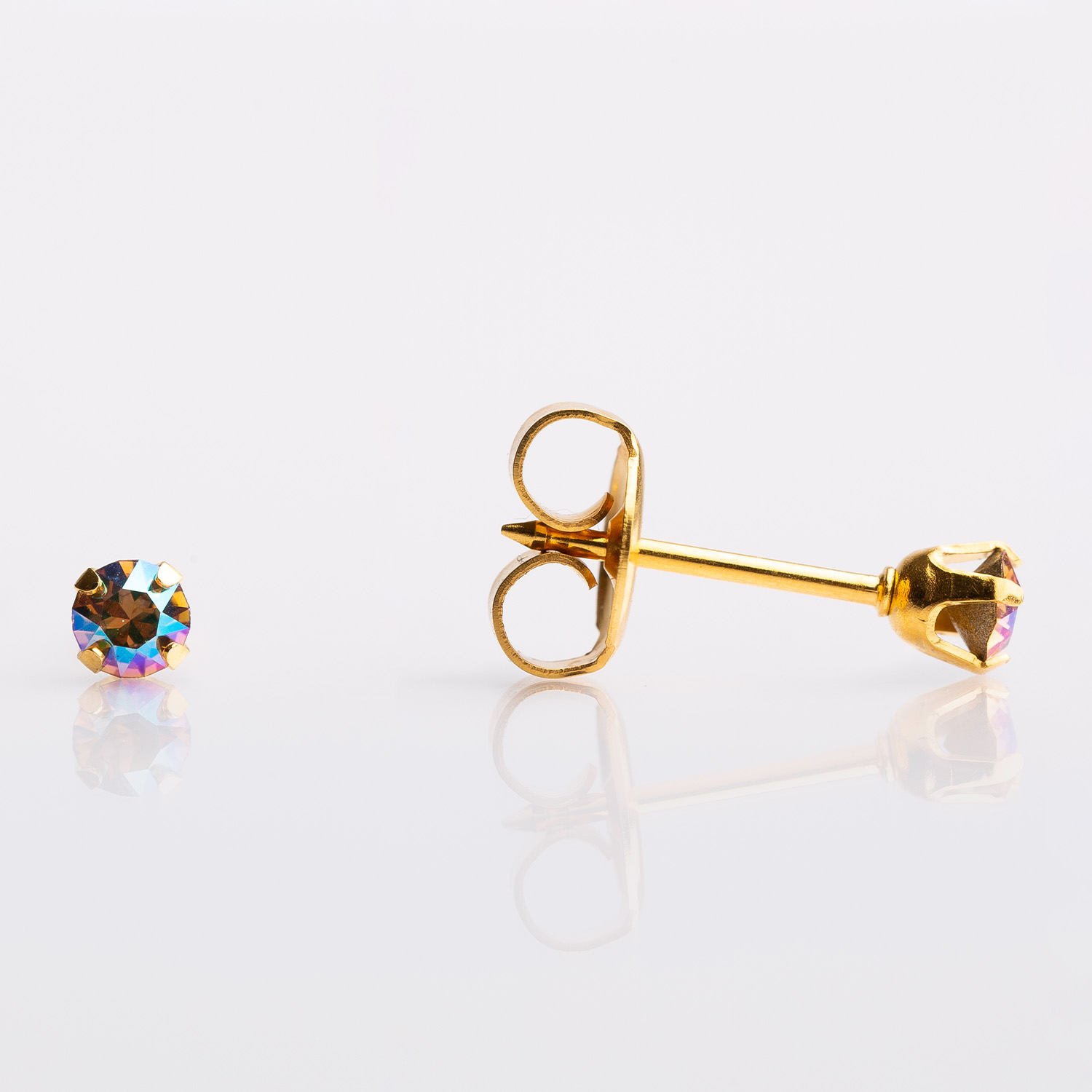 System 75™ Shimmers Piercing Studs – 3mm – Light Siam Crystal – Gold-Plated