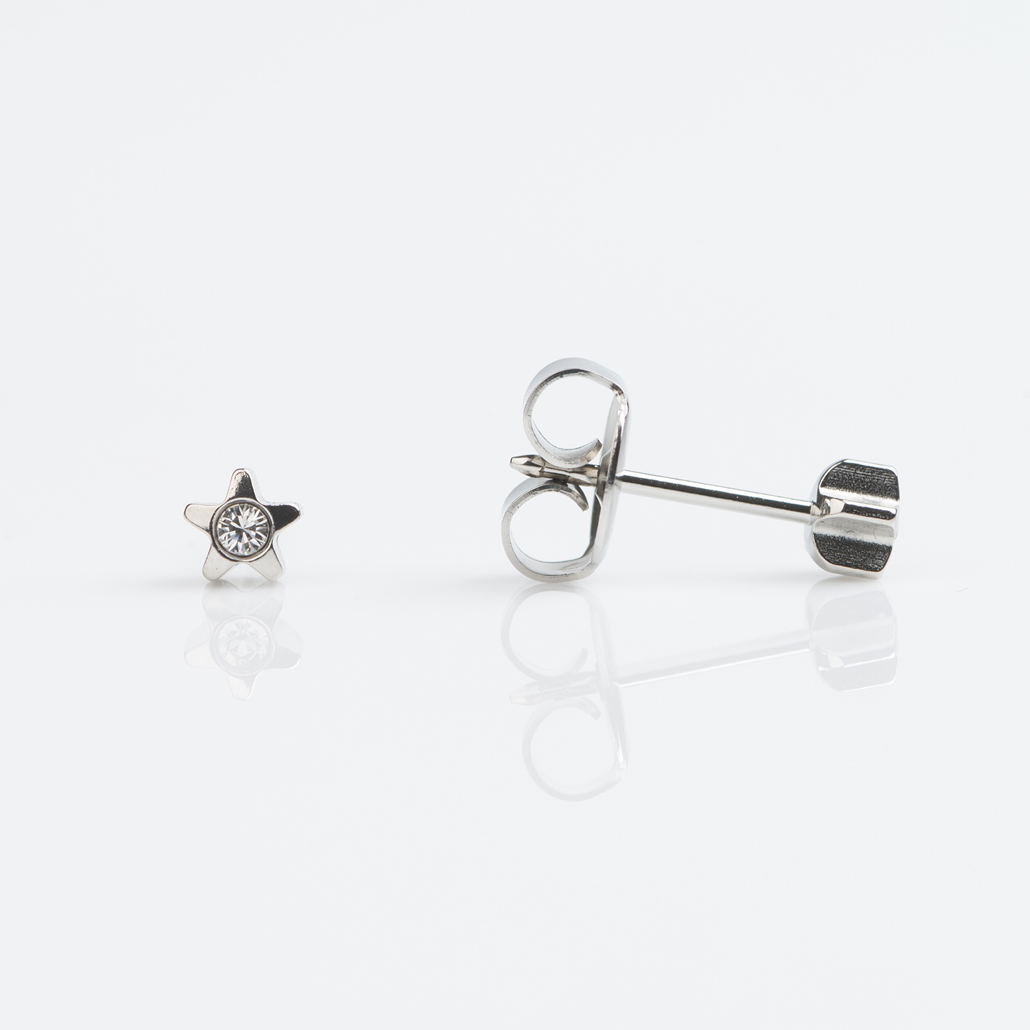 System 75™ Crystal Star Piercing Studs – 4mm – Stainless Steel