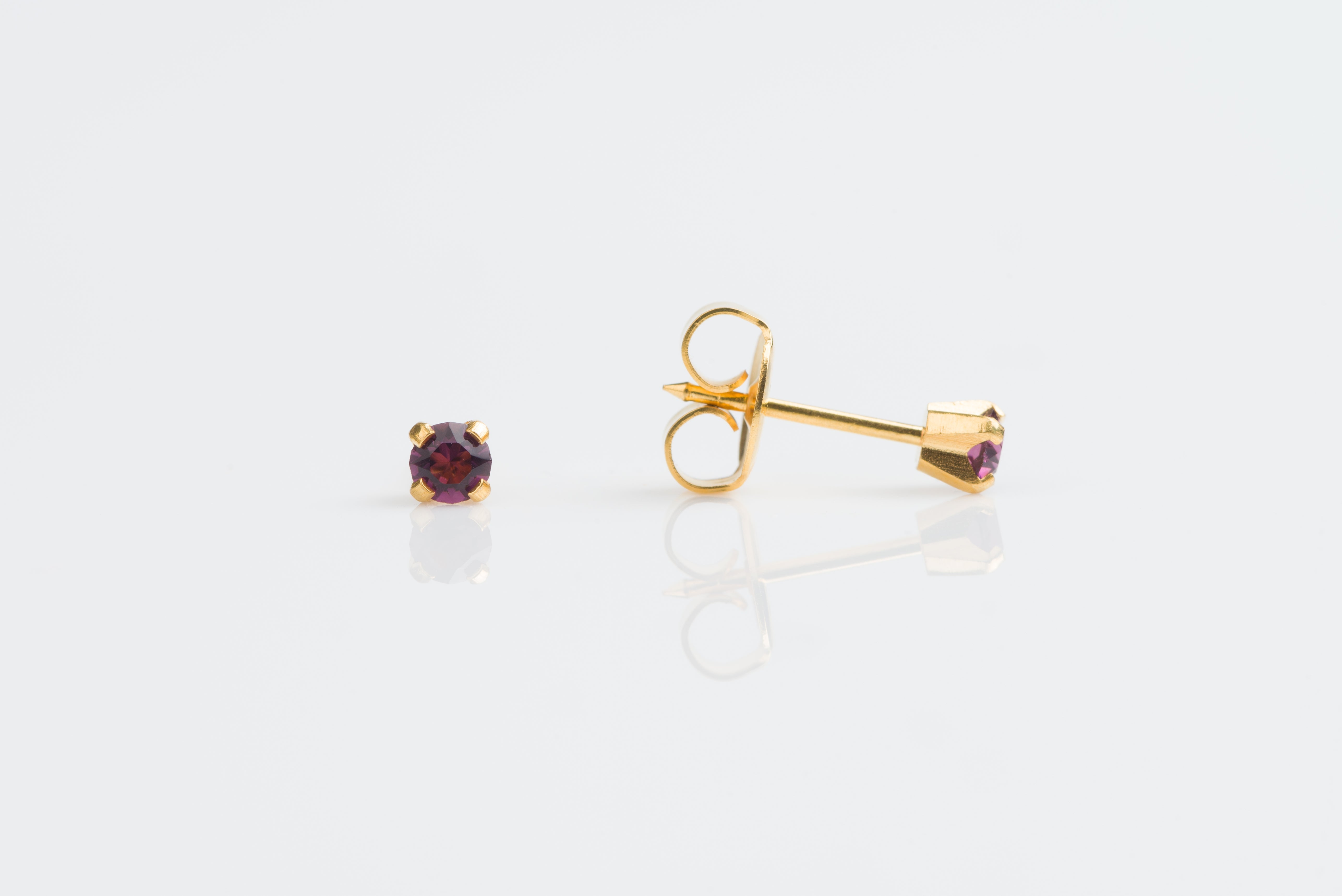 System 75™ Prong-Set Birthstone Piercing Studs – 3mm – February Amethyst Crystal – 14K Yellow Gold