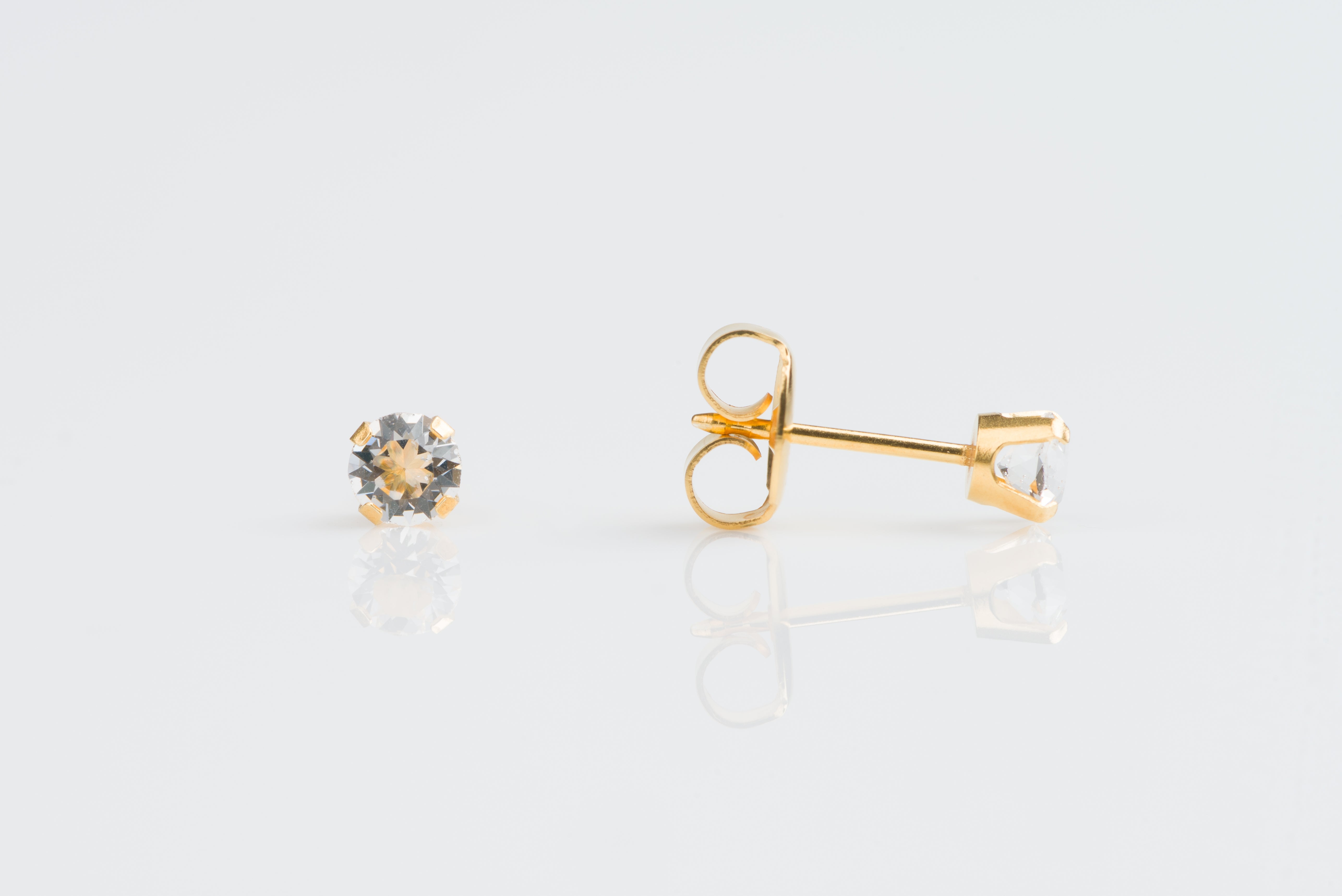 System 75™ Prong-Set Cubic Zirconia Piercing Studs – 4mm – Regular Post – 14K Yellow Gold