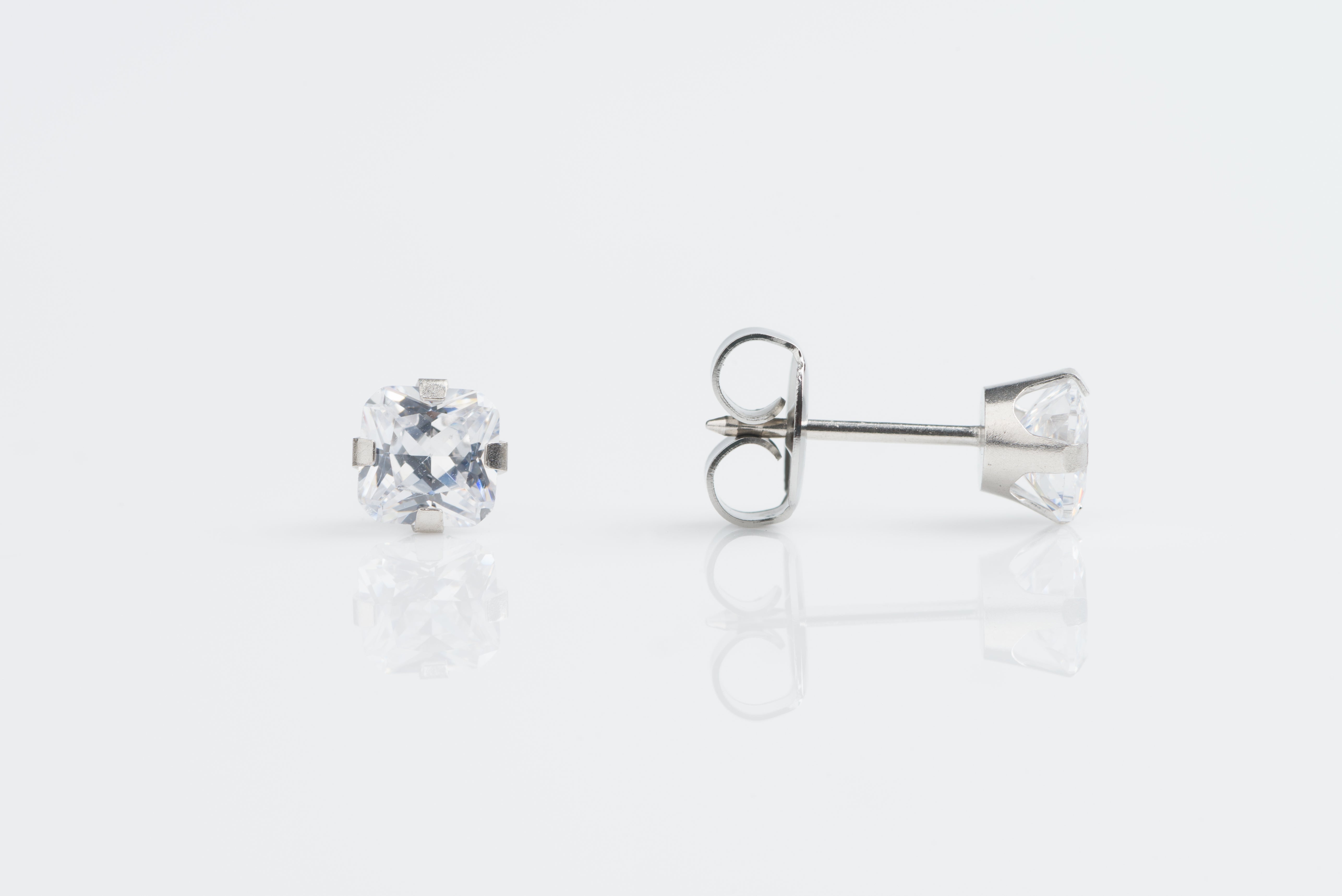 System 75™ Prong-Set Princess-Cut Cubic Zirconia Piercing Studs – 5×5mm – 14K White Gold