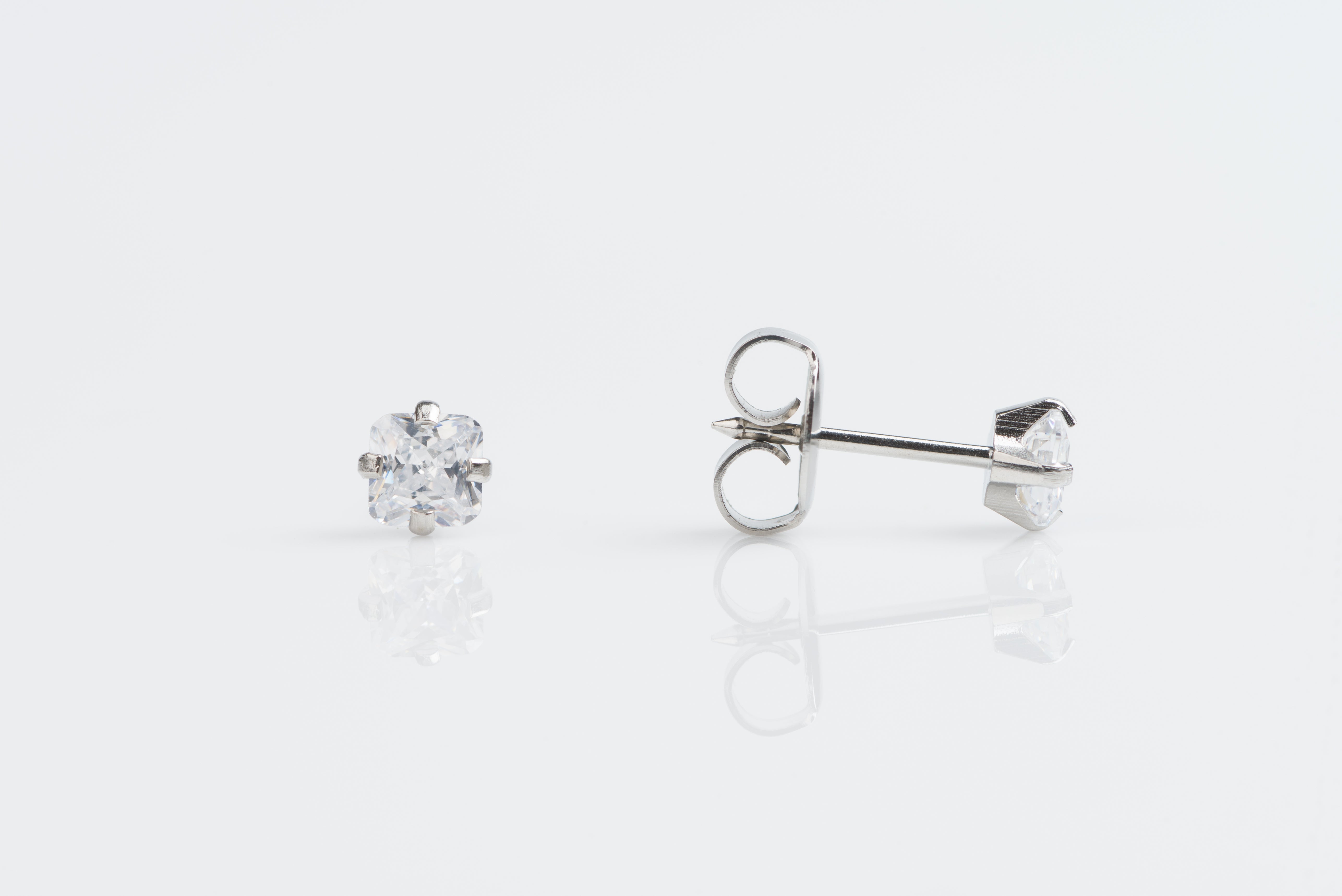 System 75™ Prong-Set Princess-Cut Cubic Zirconia Piercing Studs – 4×4mm – 14K White Gold
