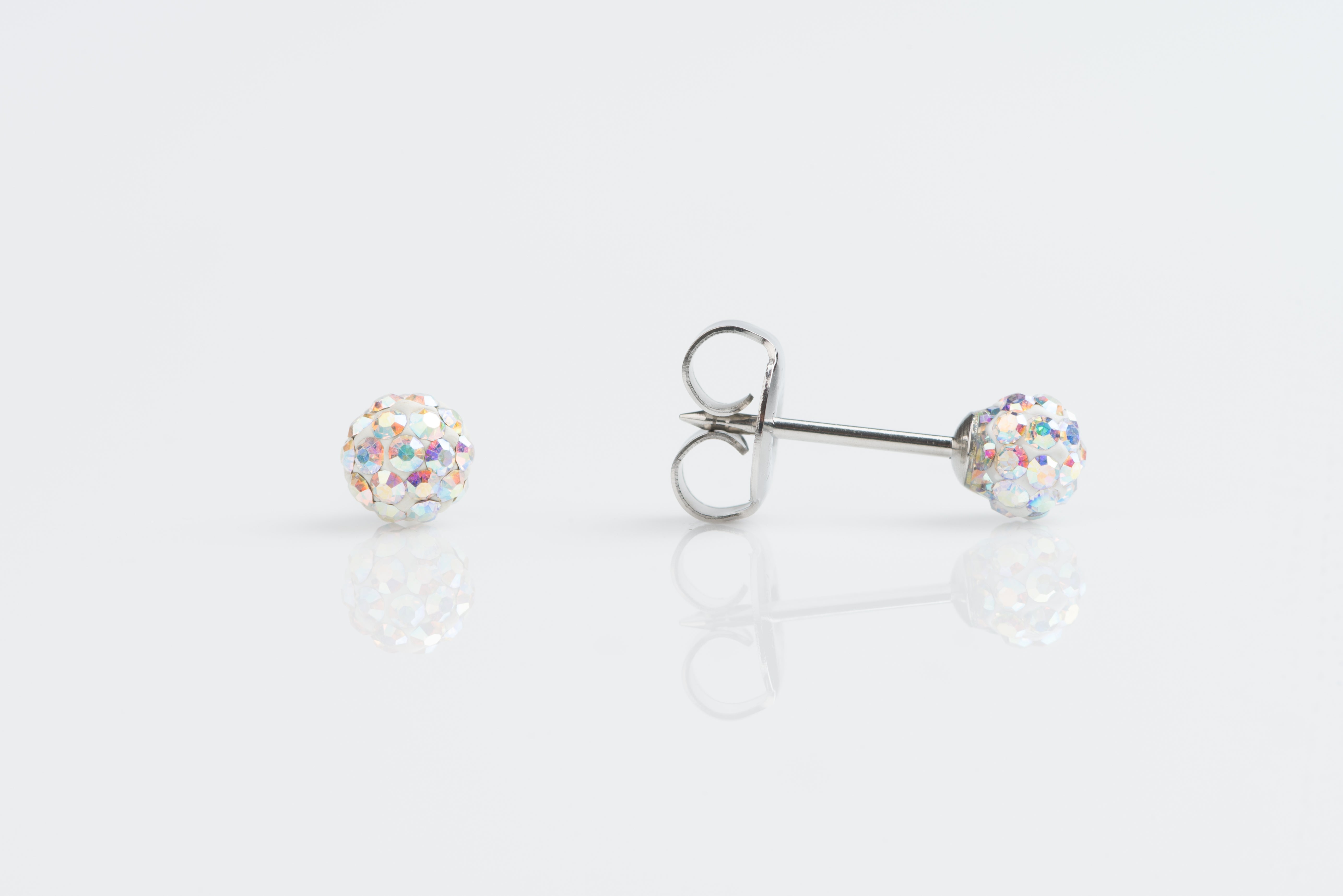 System 75™ Fireball Piercing Studs – 4.5mm – Aurora Borealis Crystal – 14K White Gold