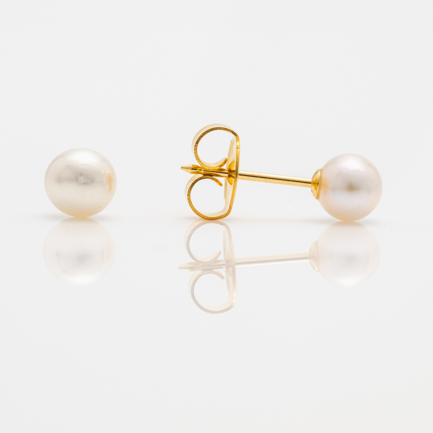 System 75™ Genuine Pearl Piercing Studs – 5mm – White – 18K Yellow Gold