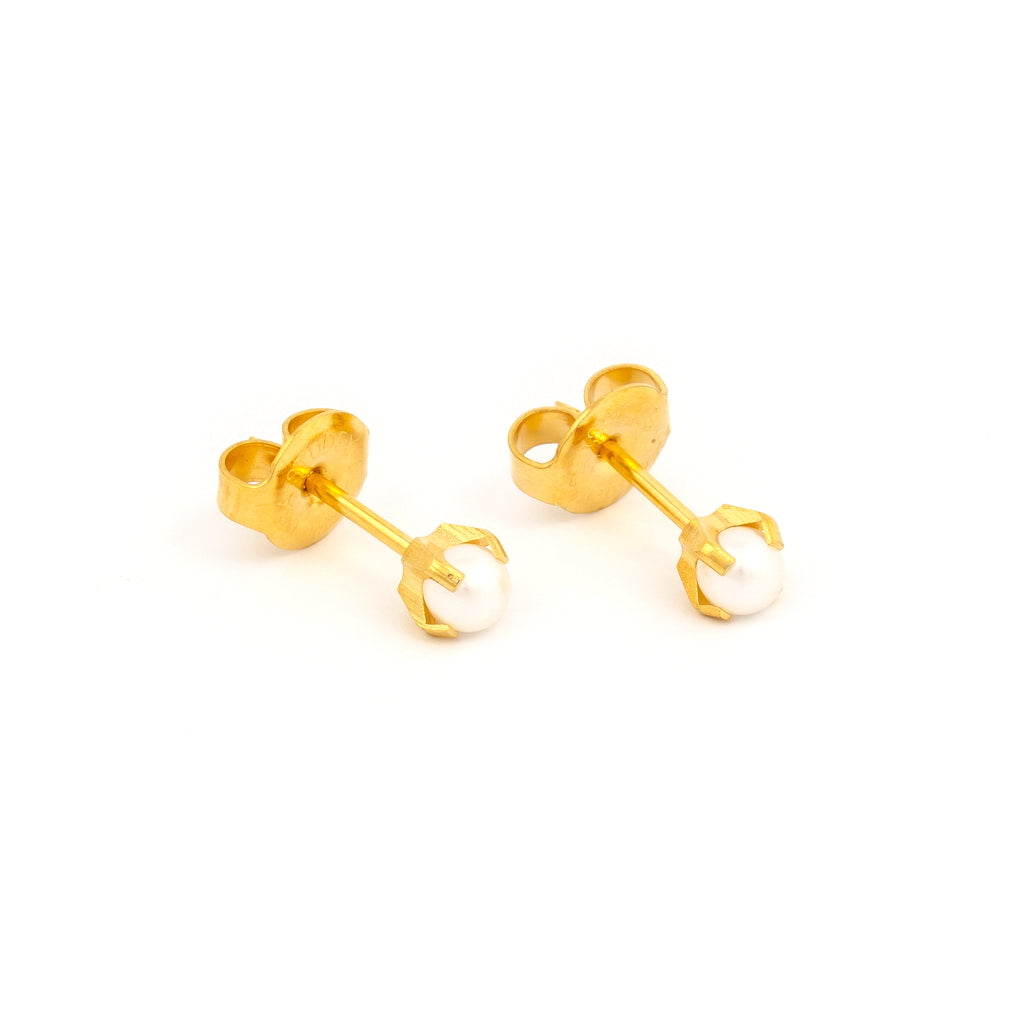 System 75™ Prong-Set Pearl Piercing Studs – 4mm – White – Gold-Plated – Regular Post