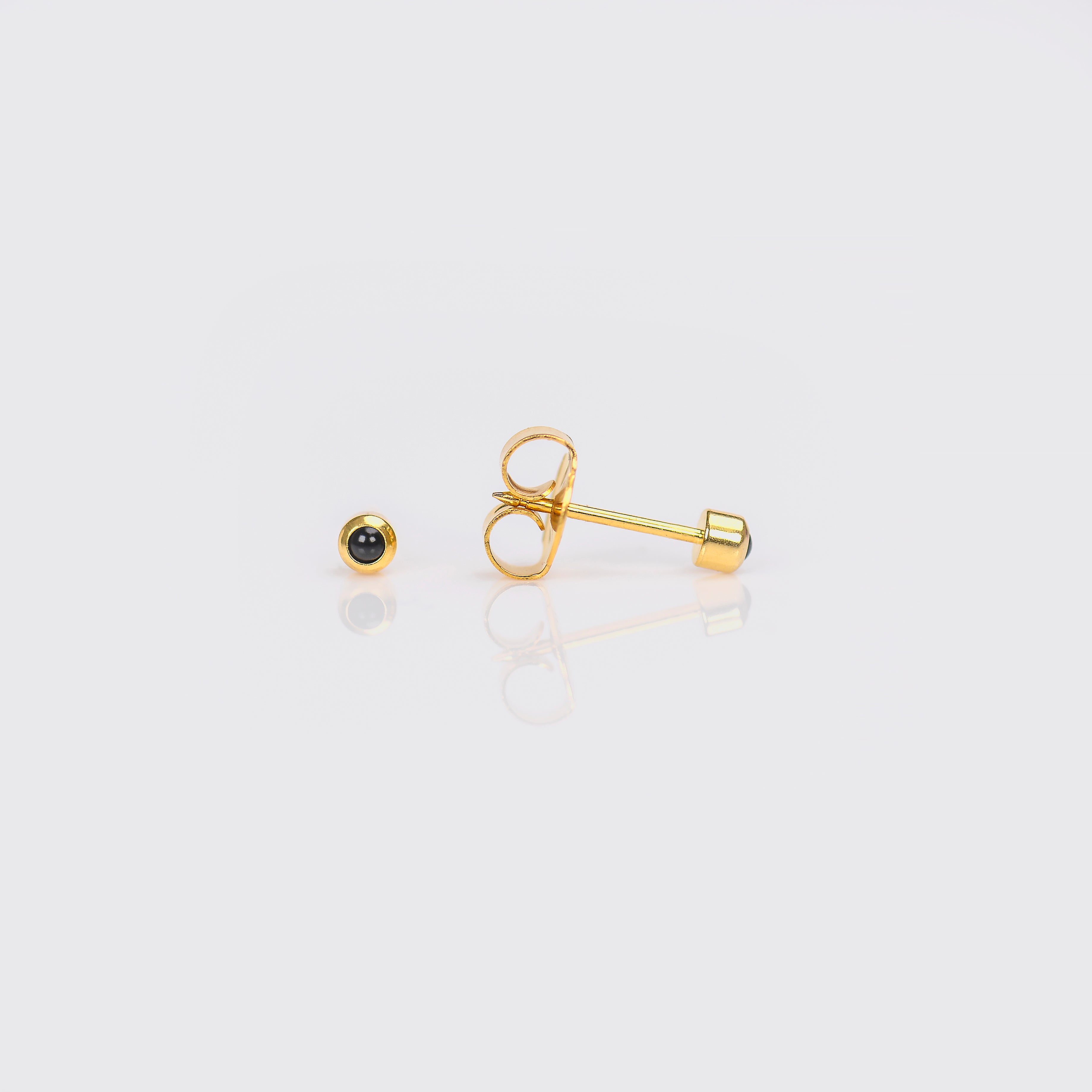 System 75™ Bezel-Set Pearl Piercing Studs – 2mm – Black Onyx – Gold-Plated