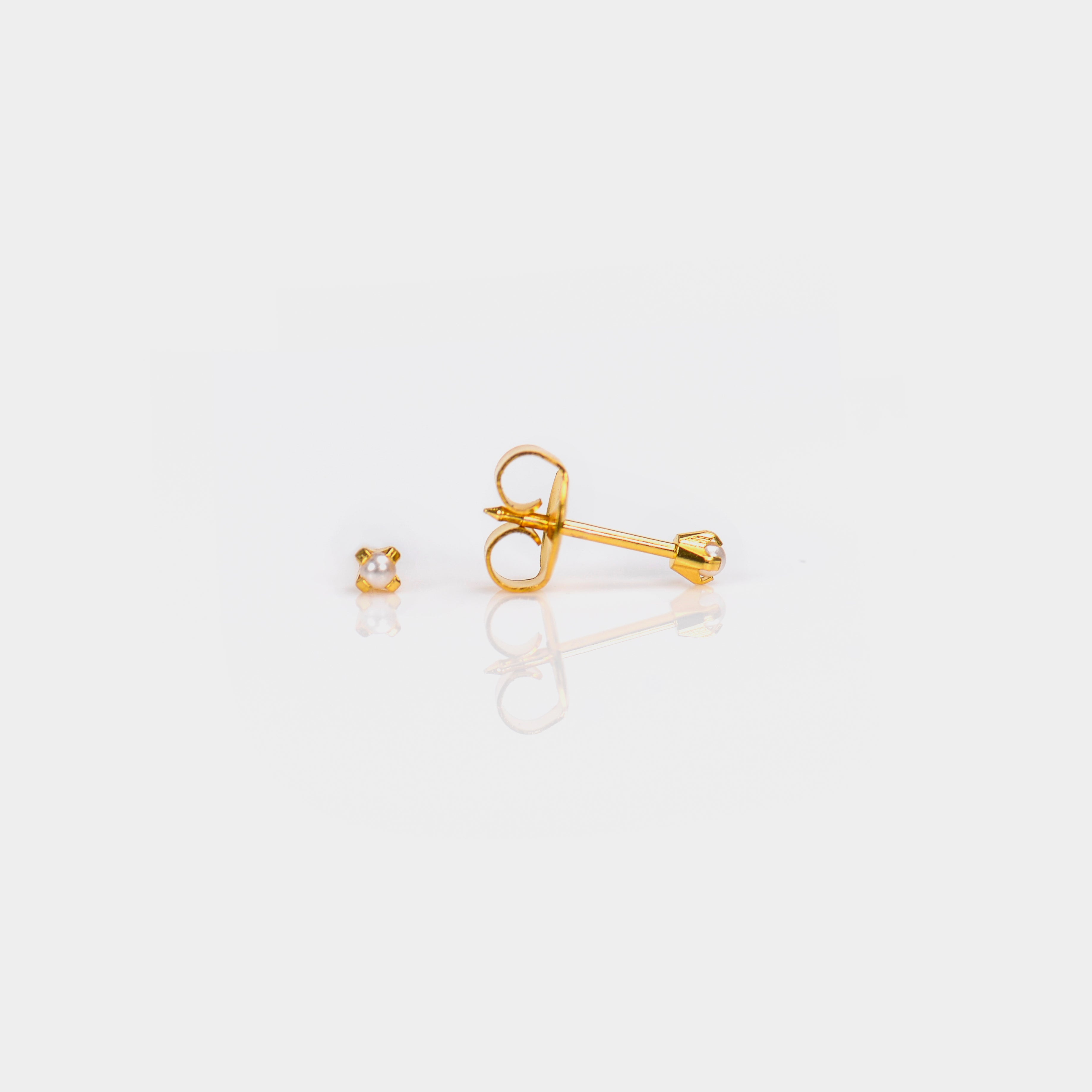 System 75™ Prong-Set Pearl Piercing Studs – 2mm – White – Gold-Plated – Regular Post