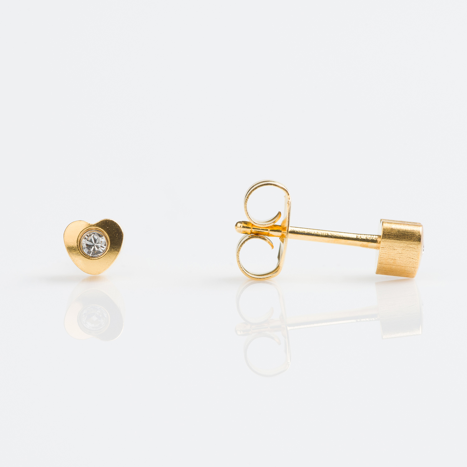 Tiny Tips™ Heartlite Crystal Studs – 4mm – Gold-Plated