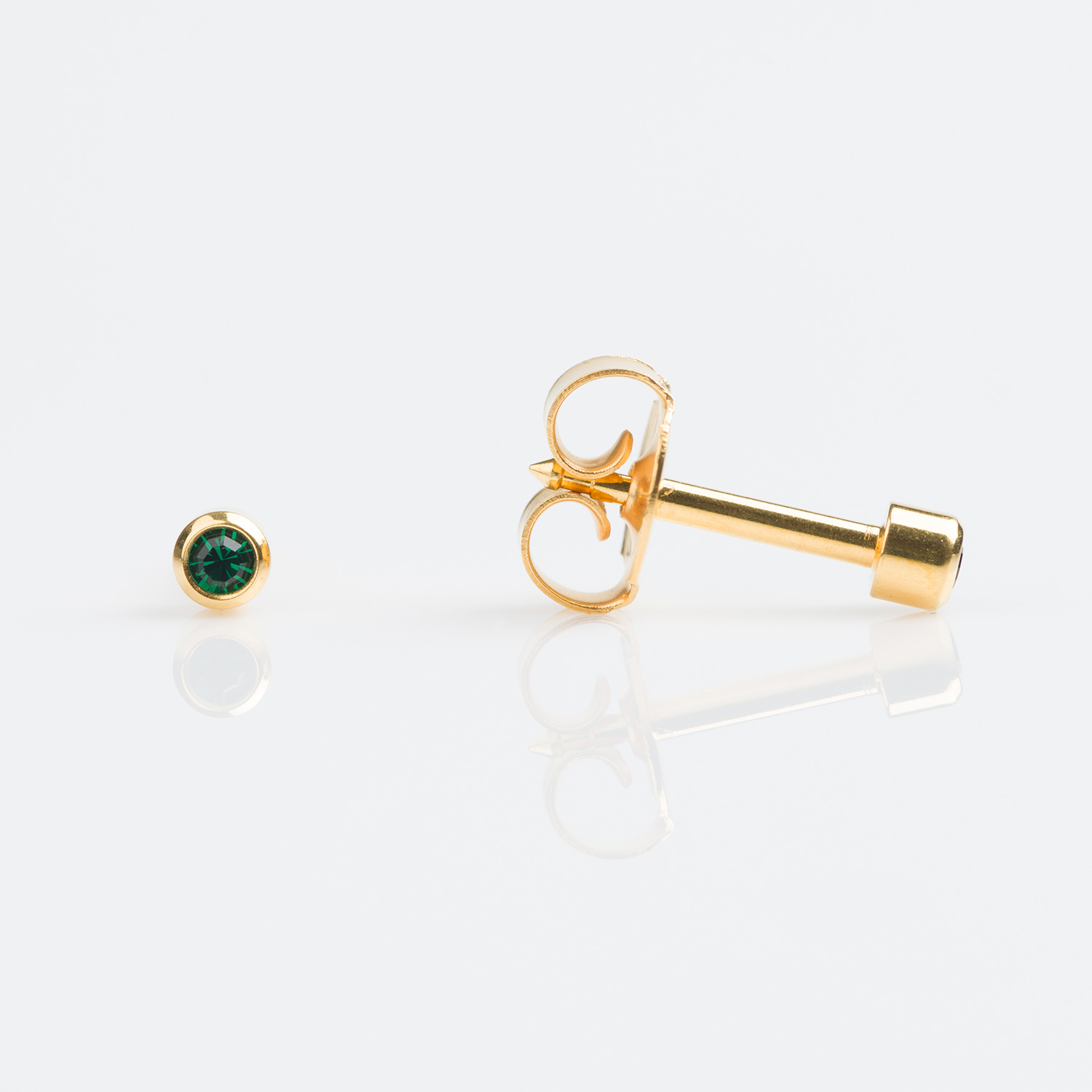 Universal™ Flatpack Gold-Plated Bezel-Set May Emerald Piercing Studs – Mini Adaptor – 2mm Universal™ Flatpack Gold-Plated Bezel-Set May Emerald Piercing Studs – Mini Adaptor – 2mm