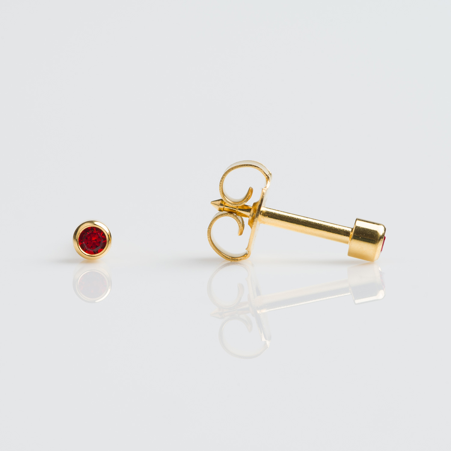 Universal™ Flatpack Gold-Plated Bezel-Set July Ruby Piercing Studs – Mini Adaptor – 2mm Universal™ Flatpack Gold-Plated Bezel-Set July Ruby Piercing Studs – Mini Adaptor – 2mm