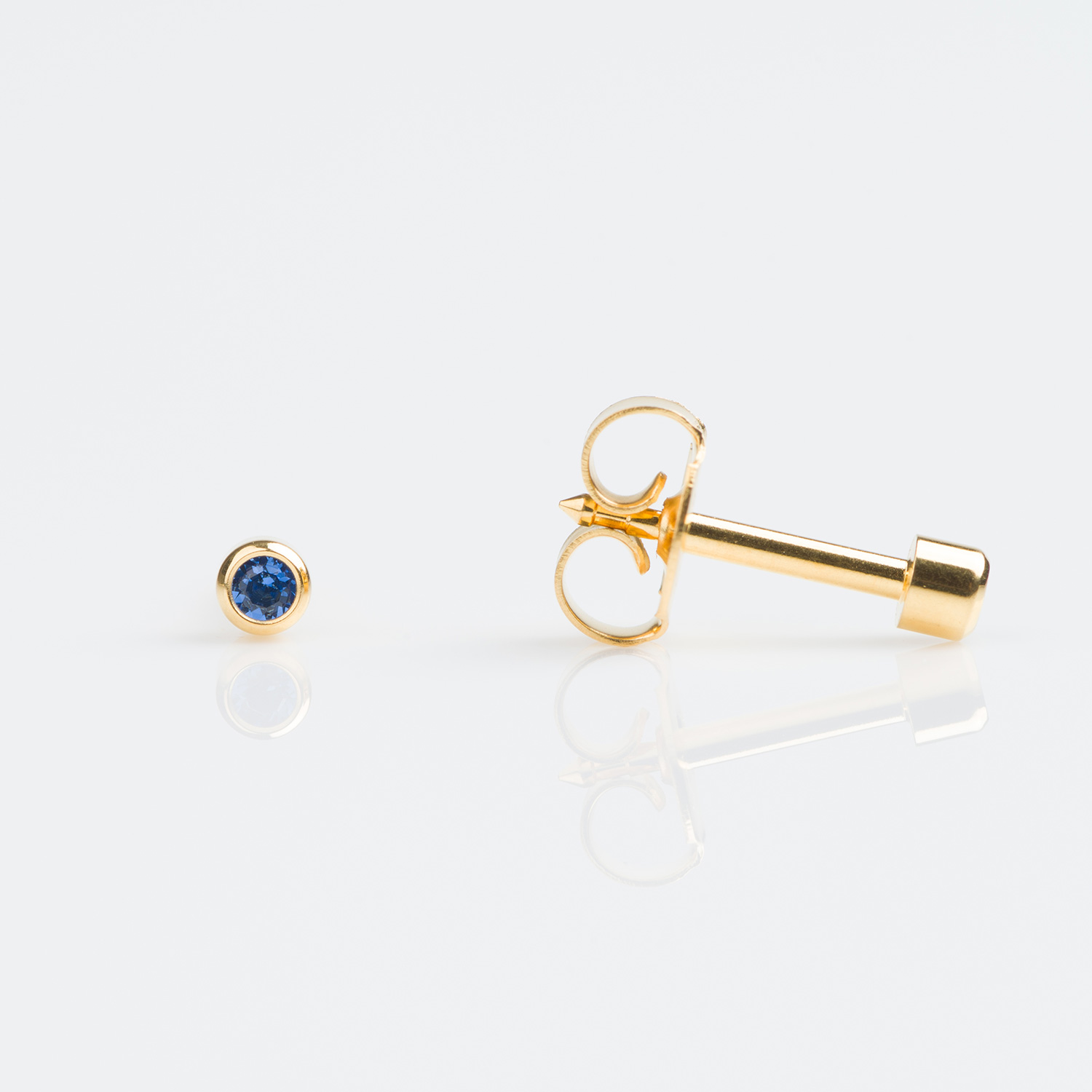Universal™ Flatpack Gold-Plated Bezel-Set September Sapphire Piercing Studs – Mini Adaptor – 2mm Universal™ Flatpack Gold-Plated Bezel-Set September Sapphire Piercing Studs – Mini Adaptor – 2mm