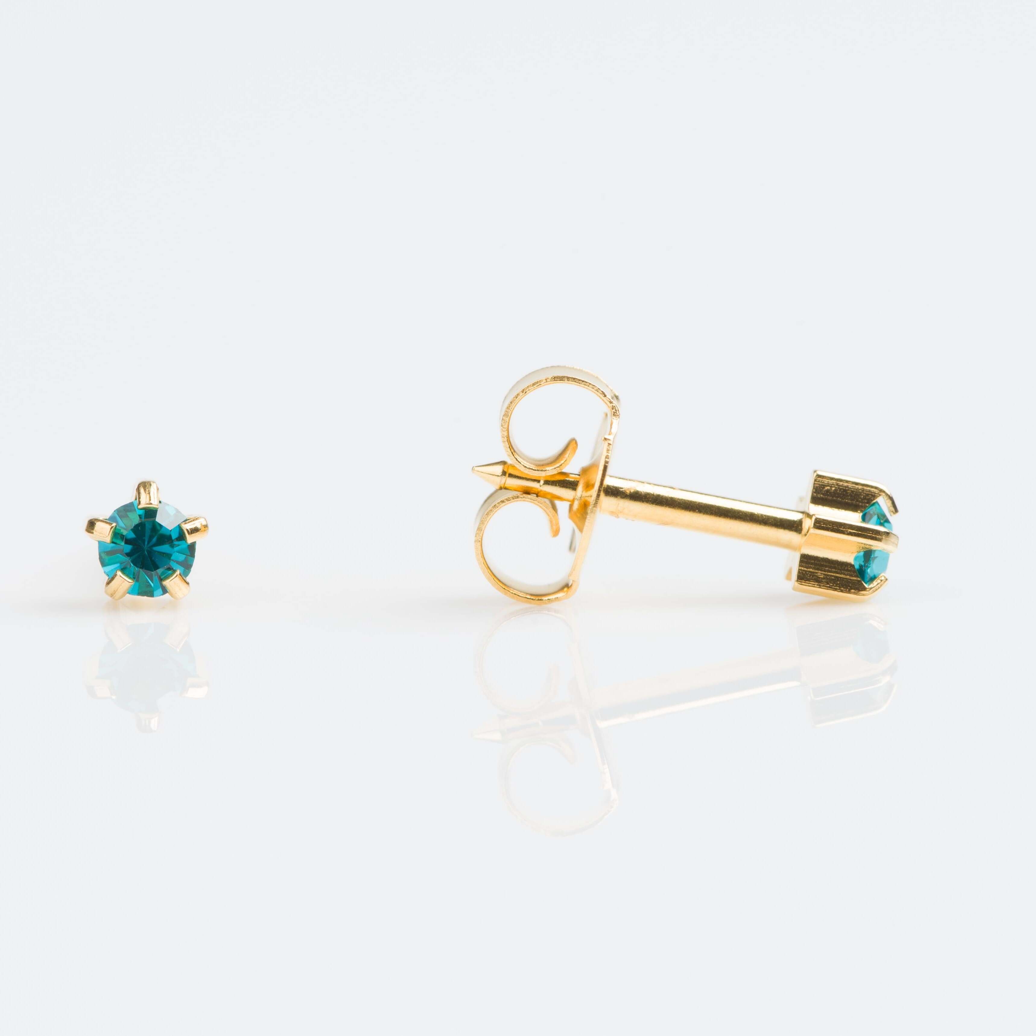 Universal™ Select Gold-Plated Prong-Set December Blue Zircon Piercing Studs Universal™ Select Gold-Plated Prong-Set December Blue Zircon Piercing Studs