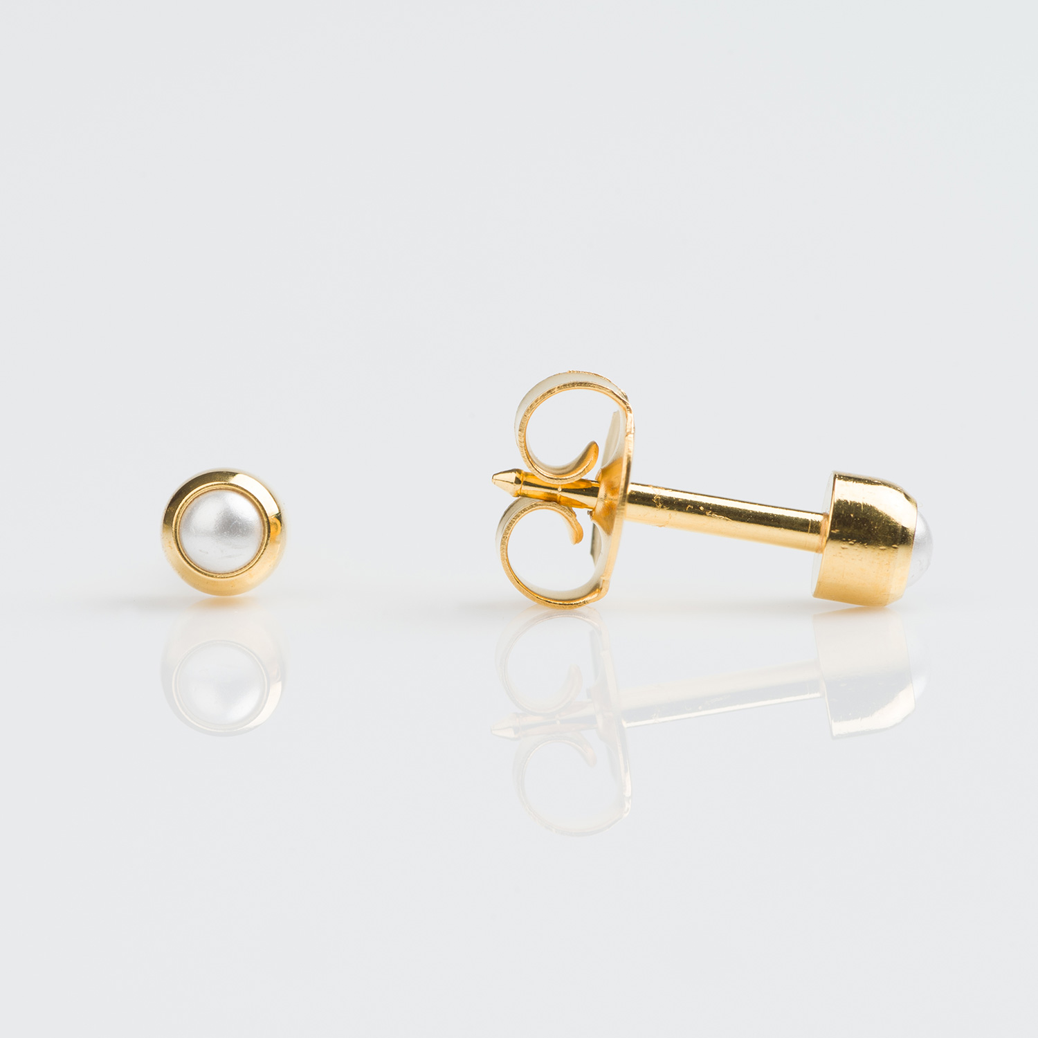 Universal™ Select Bezel-Set Pearl Carded Piercing Studs – Gold-Plated – White – Regular Adaptor – 3mm