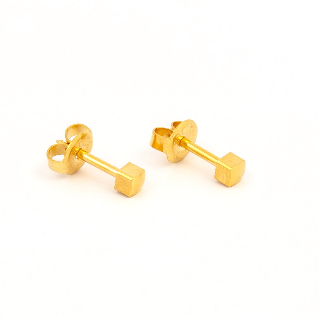 Universal™ Flatpack Gold-Plated Square Piercing Studs